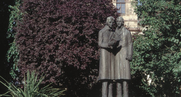 Brothers Grimm statue Kassel | © Kassel Marketing GmbH