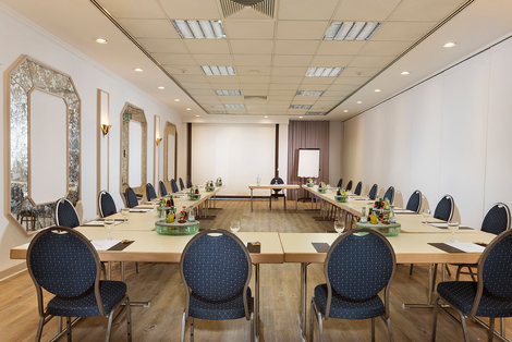 Spacious conference room for seminars in Kassel